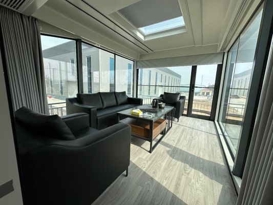 온실 현대 디자인 스타일 가장 인기 있는 유리 공간 캡슐에 설치가 쉽도록 완전히 장착 된 프리 팩