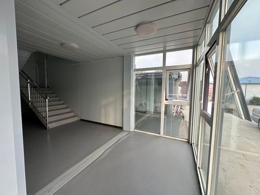 맞춤형 색상 이동식 생활 컨테이너 하우스 가장 인기있는 빠른 설치 모듈화된 평면 팩 20ft 40ft
