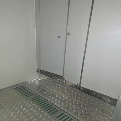 샌드위치 패널 강철 프레임 이동 공공 화장실 전공 캠핑 휴대용 화장실 공연용