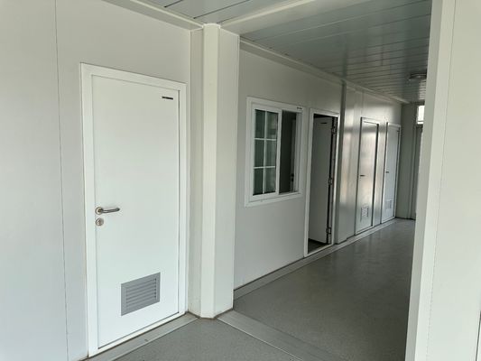20ft 40ft 휴대용 숙박 시설을 위한 맞춤형 고급 스틸 디자인 평면 팩 컨테이너 하우스