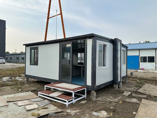 20Ft 40Ft 휴대용 모듈형 현대 2 3 침실 접이식 확장 컨테이너 하우스 편안한 생활 및 사용자 정의
