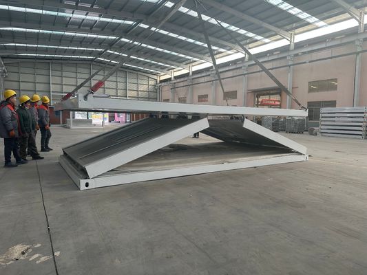 강하고 안정적인 구조를 가진 강철 20ft 30ft 40ft Prefab 샌드위치 패널 모듈식 지그자그 접는 컨테이너 하우스