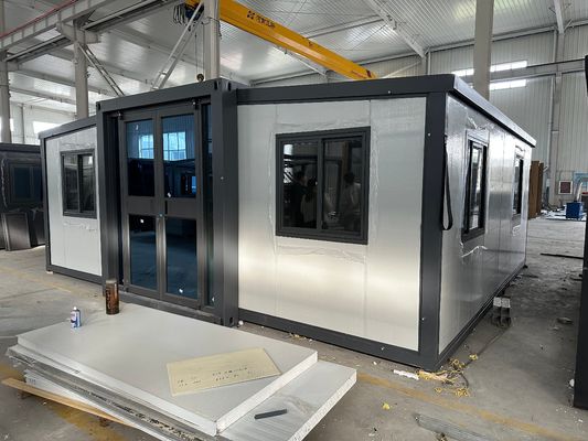 20ft 40ft Prefab 강철 프레임 샌드위치 패널 모듈형 접이식 확장 컨테이너 하우스 1-3 침실 사용자 정의