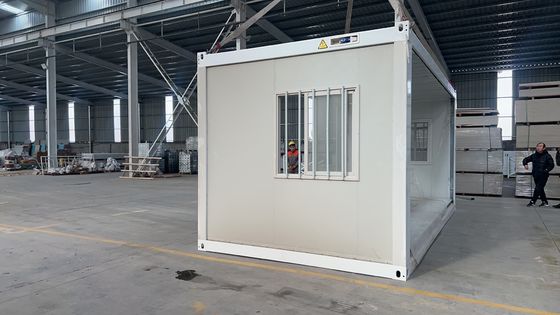 40ft 20ft 오피스 샌드위치 패널 전공 접는 모바일 홈 기숙사 캠프 접는 컨테이너 내구성 알루미늄 창문