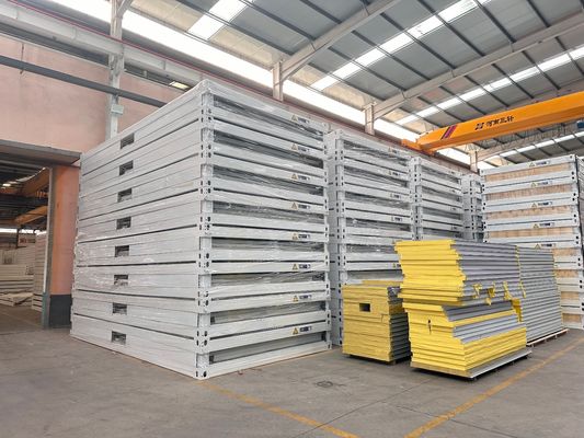 알루미늄 창문 40'HC 배송 쉽고 설치 현대 프리팩 홈 20/40 피트 모듈형 프리팩 사용자 정의 색상 레이아웃 평면 포장 컨테이너 하우스