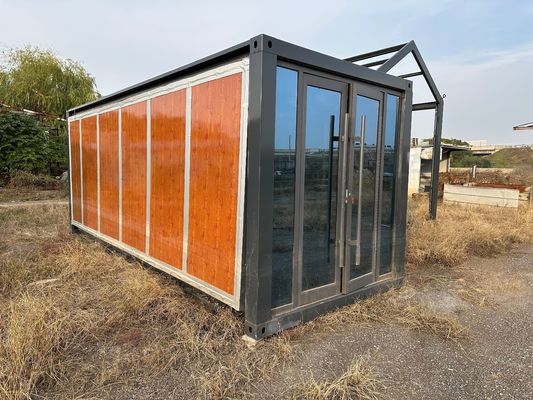 600X600X300cm 단일 패키지 크기 검은색 모듈형 분리 가능한 주택 녹색 생활용 컨테이너 전조 주택