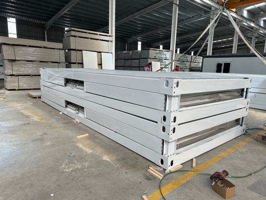 20FT/40FT 맞춤형 모듈형 주택 편안한 열 및 음 절연 저탄소 에너지 절약과 함께 접는 컨테이너