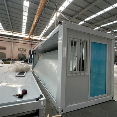 로컬 표준 전기 시골 디자인 스타일 저장 컨테이너 하우스를위한 강력하고 안정적인 해체 가능한 접이식 오두막