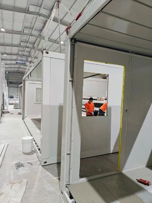 전문 사무실을 위한 접는 컨테이너 하우스 20 피트 불에 저항 할 수 있는 가공 하우스