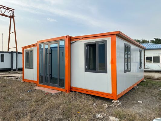 20 40ft Prefab 접는 컨테이너 주택 컨테이너 운송 철강 샌드위치 패널과 환경 보호 모바일 홈