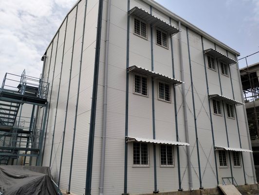 프리팩 하우스 태국 가벼운 철강 구조 프레임 4 침실 편안하고 현대적인 생활을 위해 사용자 정의