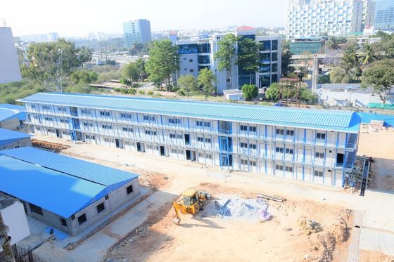 프리팩 하우스 태국 가벼운 철강 구조 프레임 4 침실 편안하고 현대적인 생활을 위해 사용자 정의