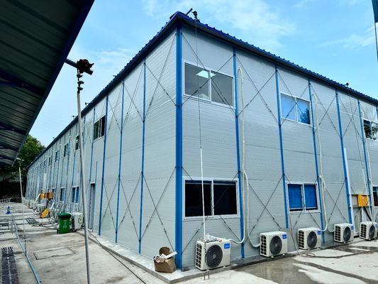 모듈형 전조 치킨 하우스 스틸 프레임 하우스 재활용 가능한 알루미늄 창문과 함께 전조 해변 하우스